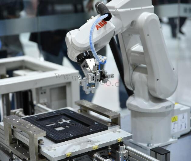 ABB�C���˾S������x�����ڶ��x���߿�